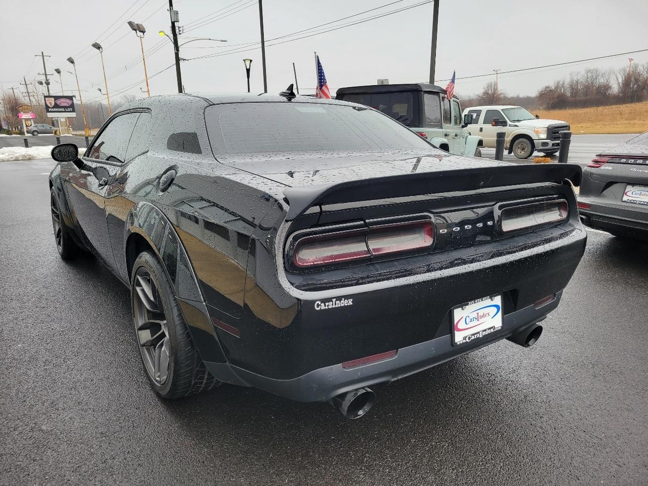 Dodge Challenger R/T Scat Pack Widebody RWD 2022