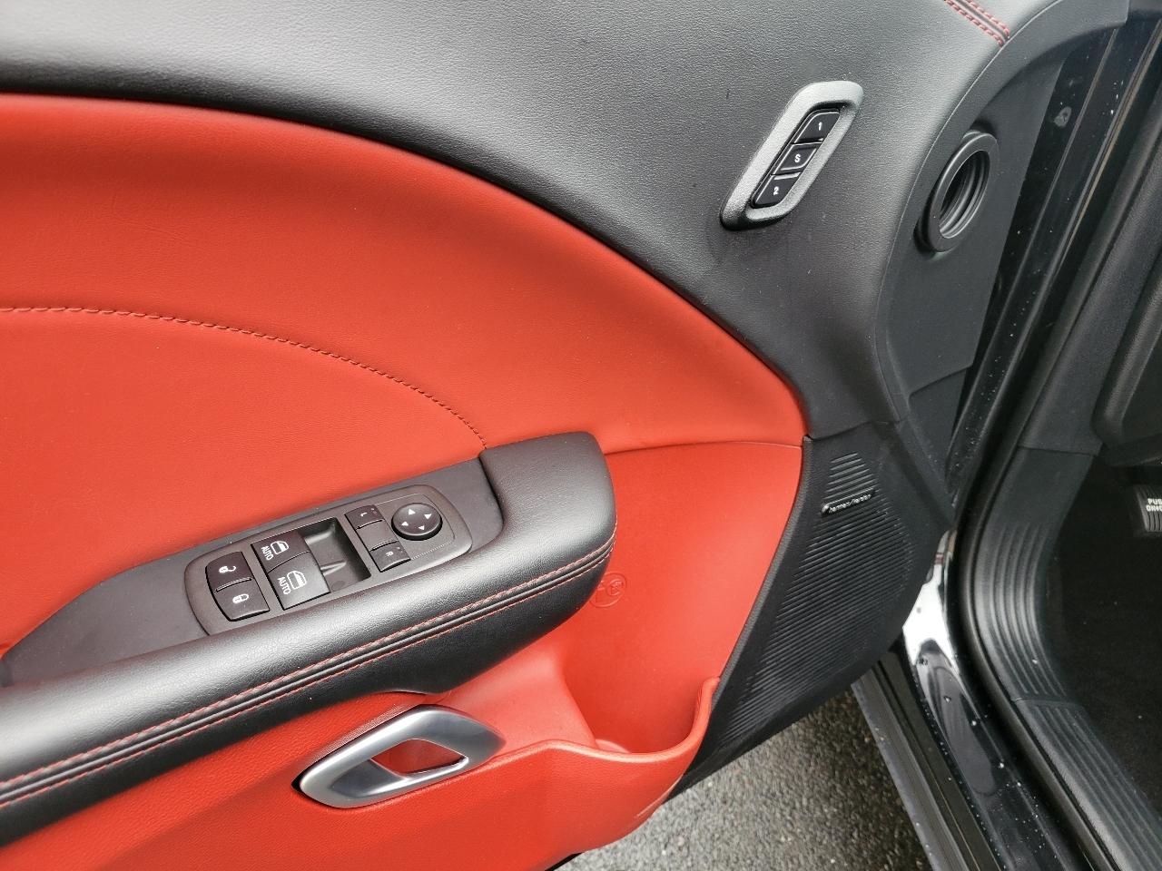 Dodge Challenger R/T Scat Pack Widebody RWD 2022