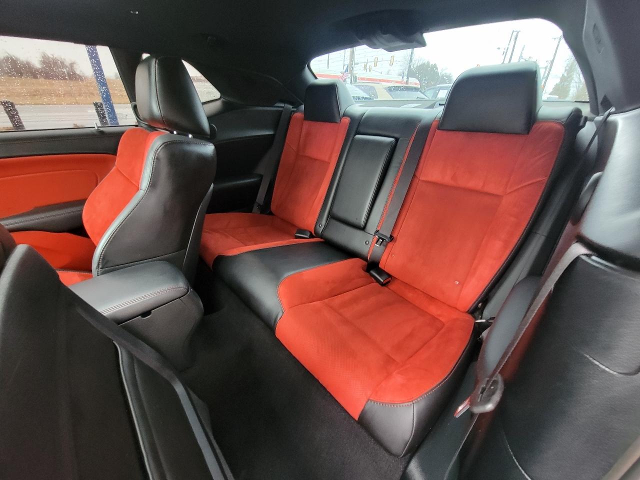 Dodge Challenger R/T Scat Pack Widebody RWD 2022