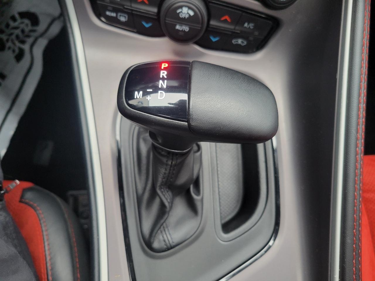 Dodge Challenger R/T Scat Pack Widebody RWD 2022