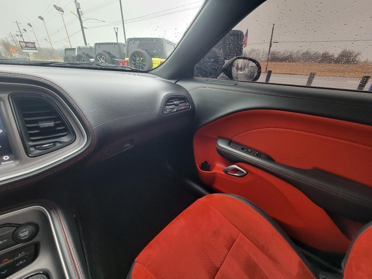 Dodge Challenger R/T Scat Pack Widebody RWD 2022