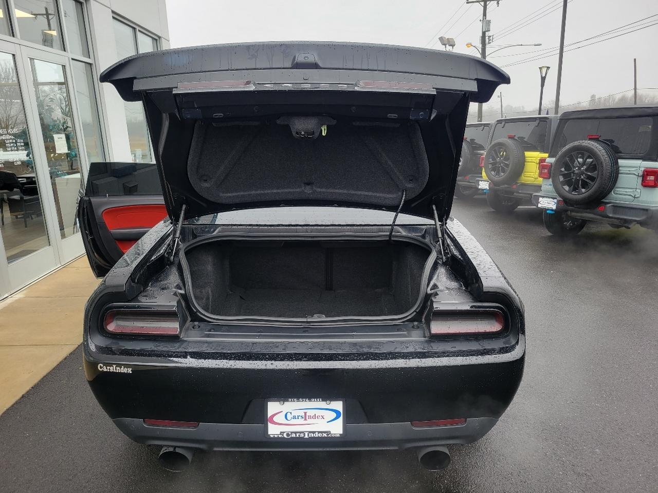 Dodge Challenger R/T Scat Pack Widebody RWD 2022