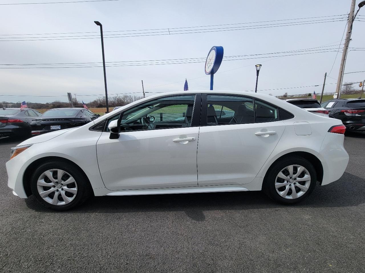 Toyota Corolla LE CVT (Natl) 2025