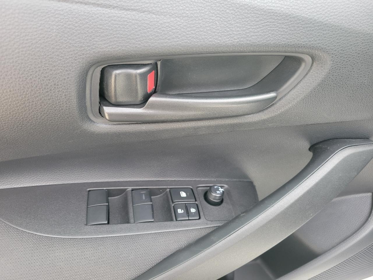 Toyota Corolla LE CVT (Natl) 2025