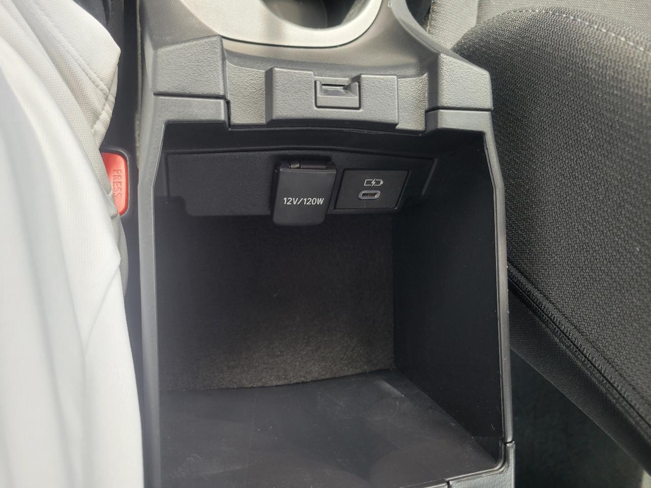 Toyota Corolla LE CVT (Natl) 2025