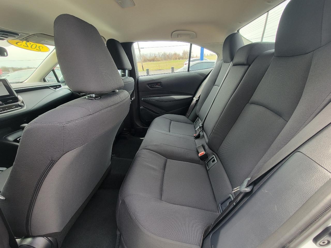 Toyota Corolla LE CVT (Natl) 2025