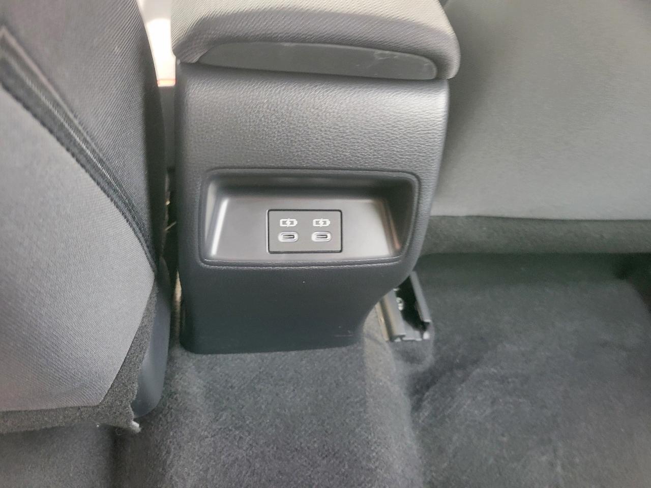 Toyota Corolla LE CVT (Natl) 2025