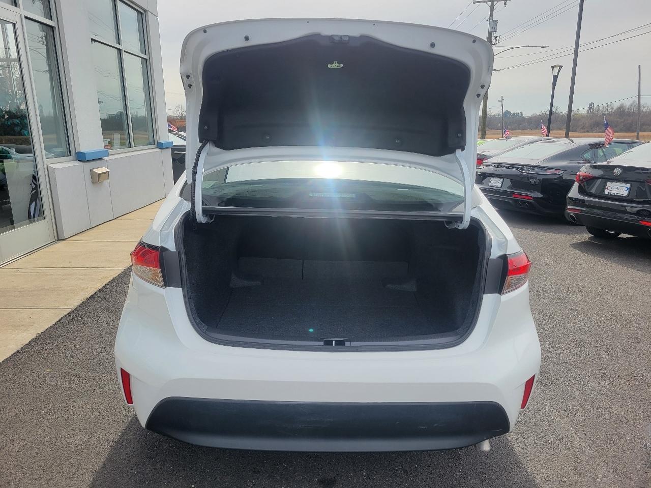 Toyota Corolla LE CVT (Natl) 2025