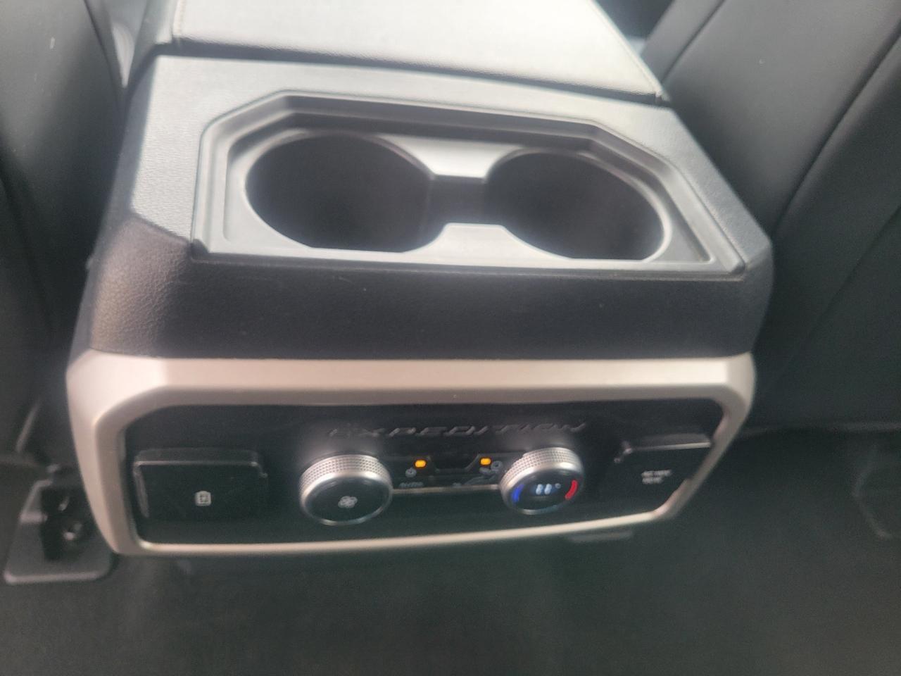 Ford Expedition Max XLT 4x4 2024