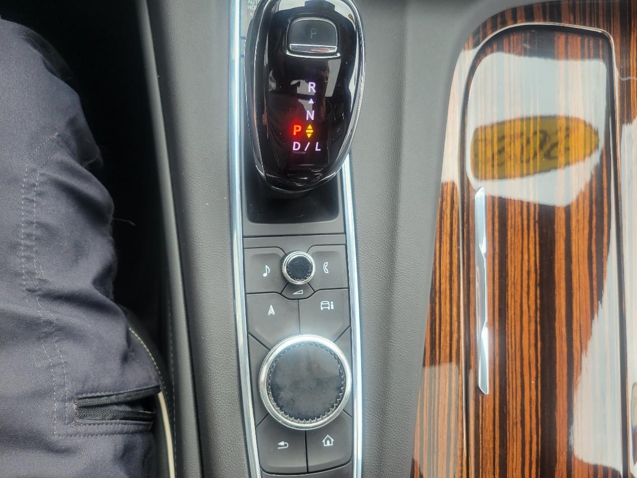 Cadillac Escalade ESV RWD 4dr Premium Luxury 2023