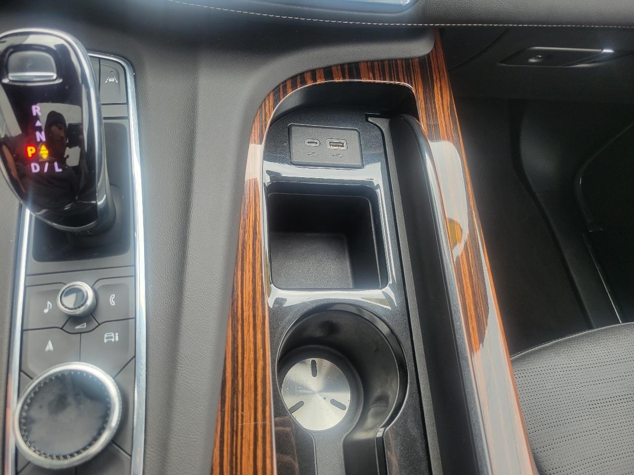 Cadillac Escalade ESV RWD 4dr Premium Luxury 2023