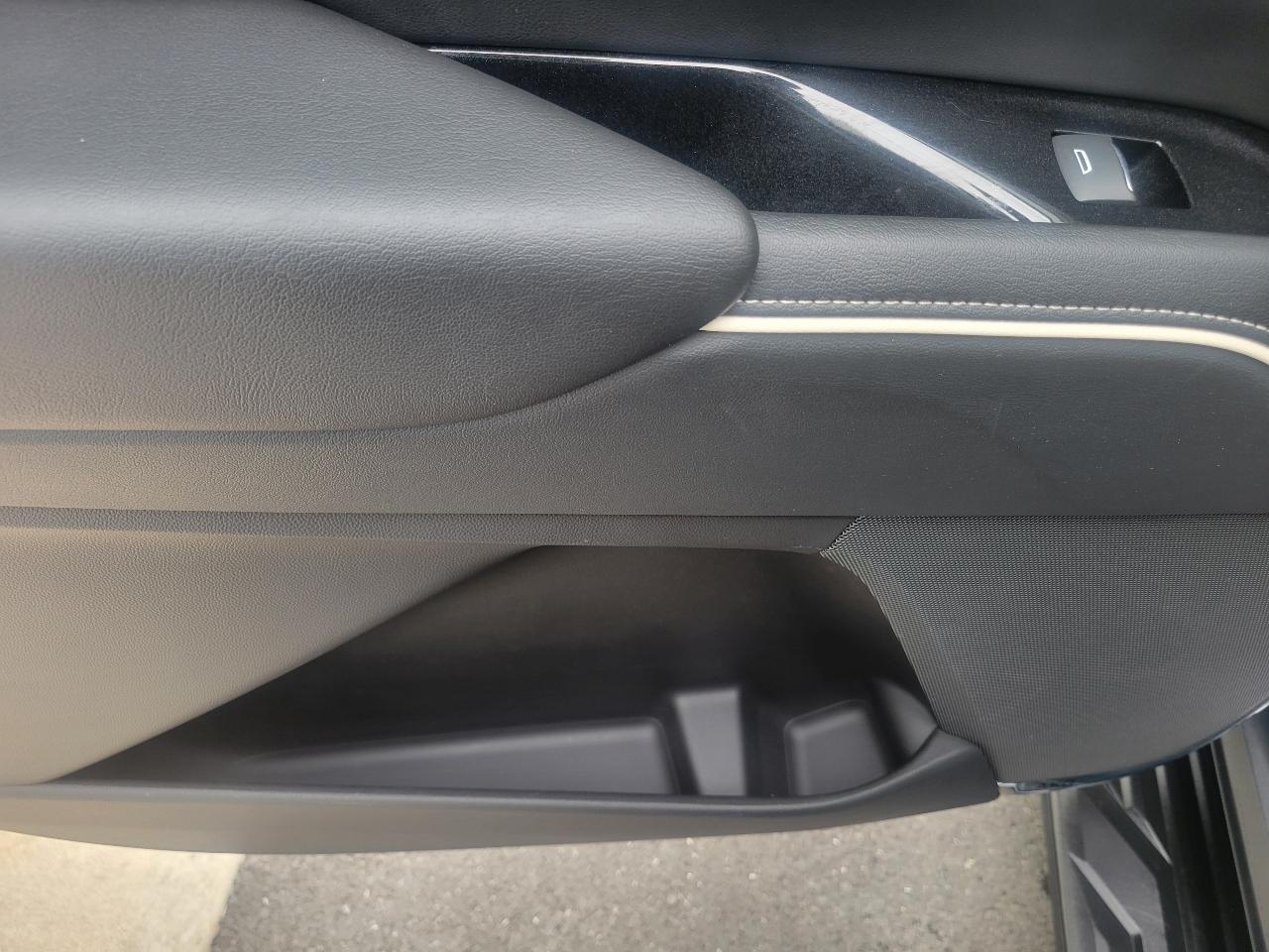 Cadillac Escalade ESV RWD 4dr Premium Luxury 2023