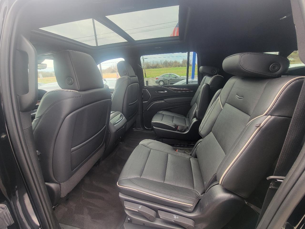 Cadillac Escalade ESV RWD 4dr Premium Luxury 2023