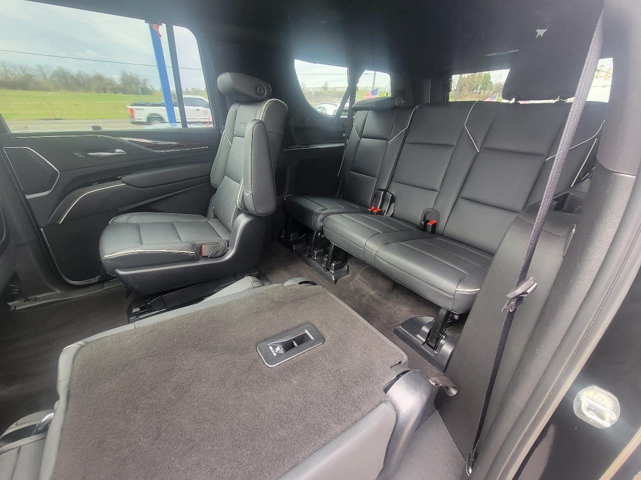 Cadillac Escalade ESV RWD 4dr Premium Luxury 2023