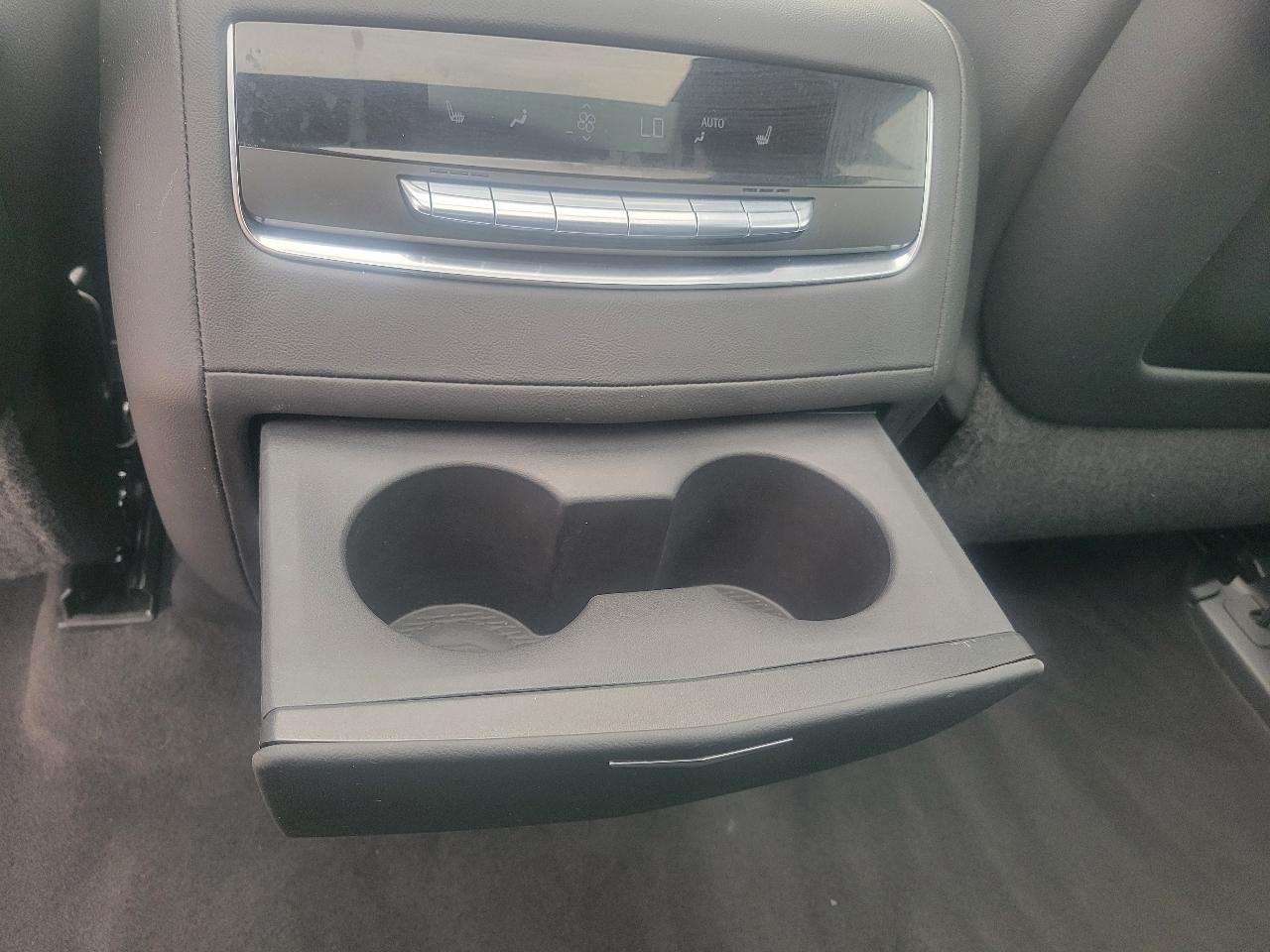 Cadillac Escalade ESV RWD 4dr Premium Luxury 2023