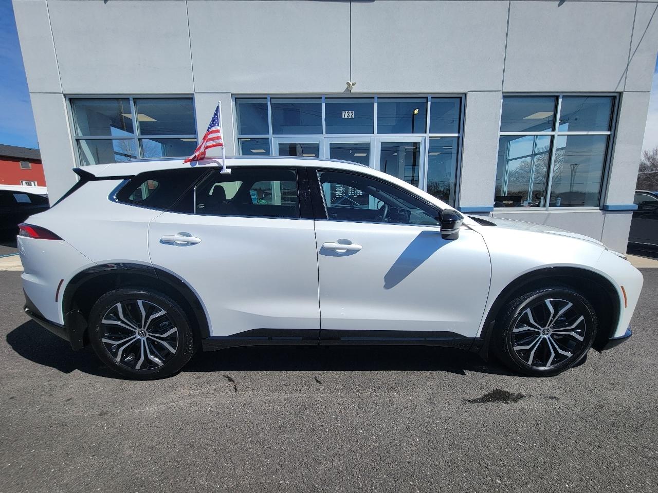 Toyota Crown Signia XLE AWD (Natl) 2025