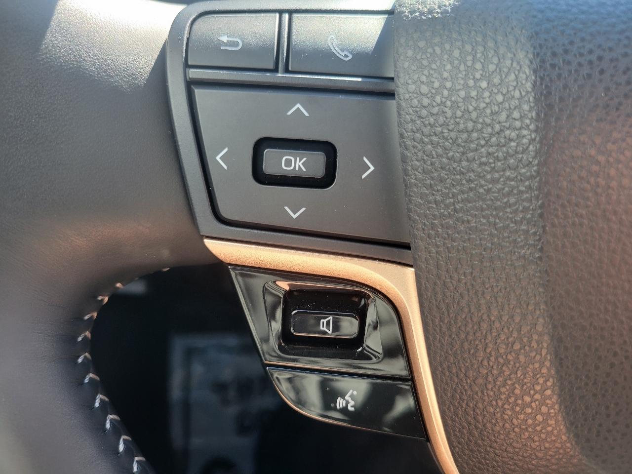 Toyota Crown Signia XLE AWD (Natl) 2025