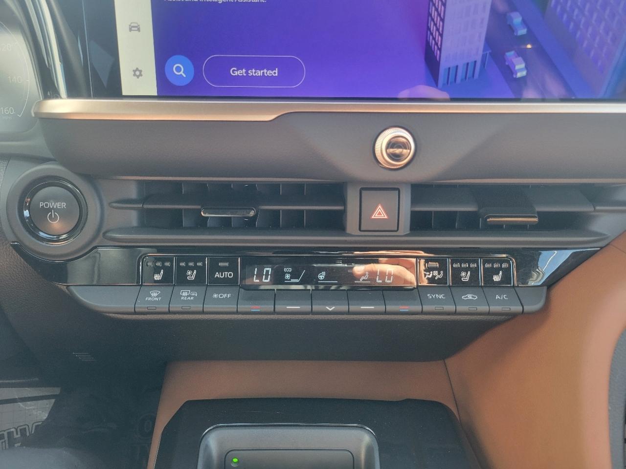 Toyota Crown Signia XLE AWD (Natl) 2025