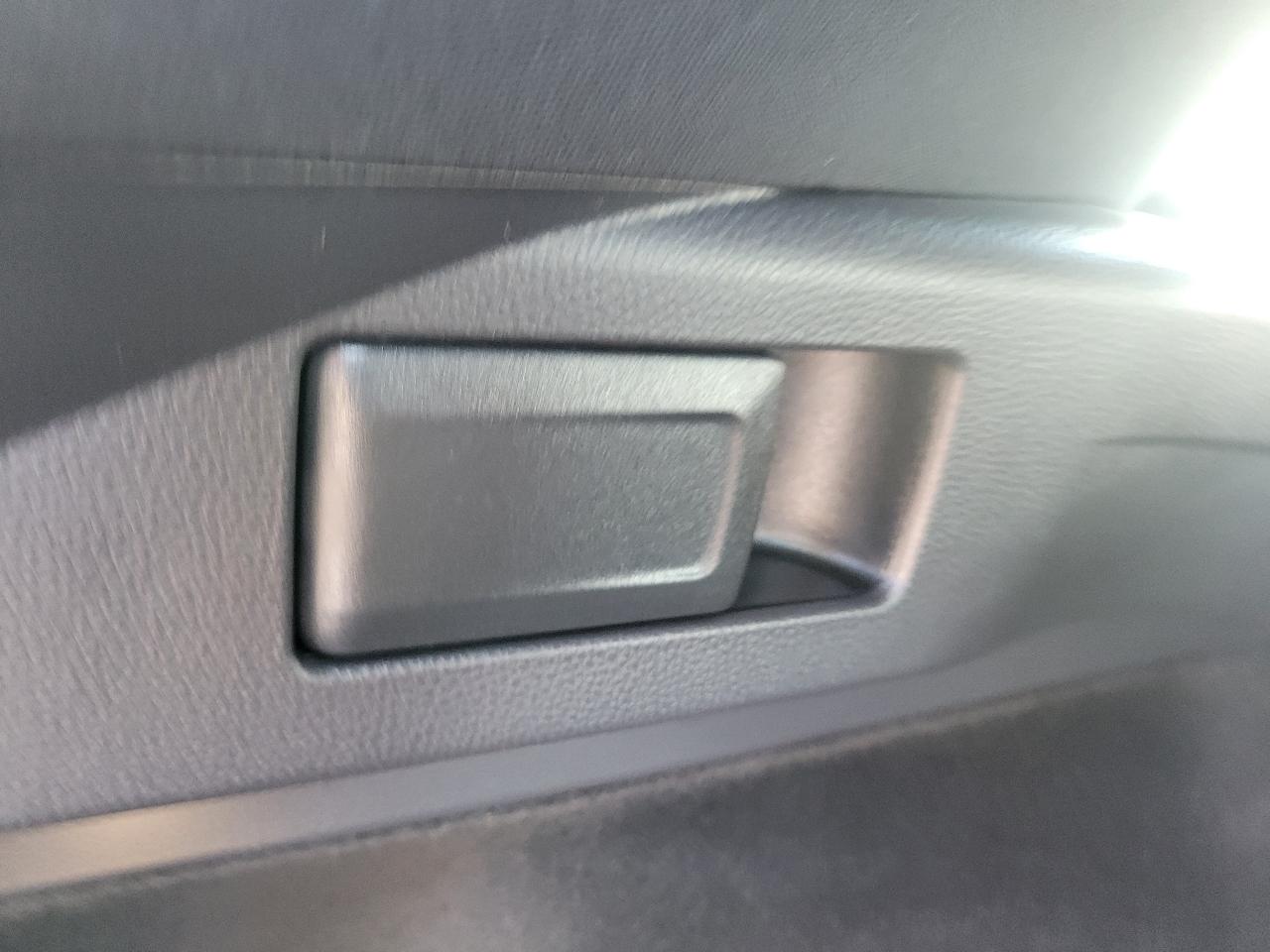 Toyota Crown Signia XLE AWD (Natl) 2025