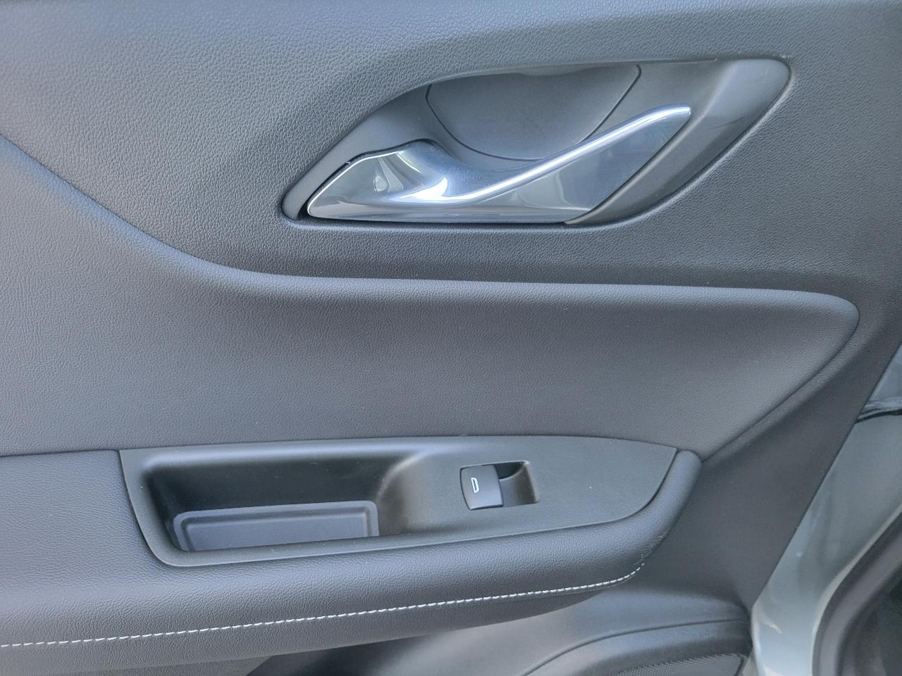 Chevrolet Blazer FWD 4dr LT w/2LT 2025