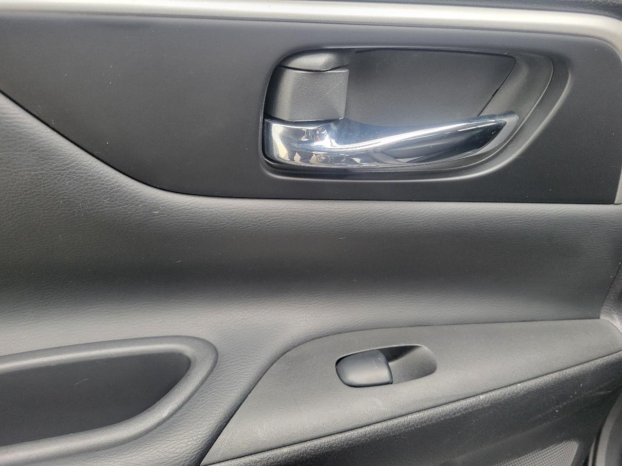 Nissan Altima 4dr Sdn I4 2.5 SL 2016