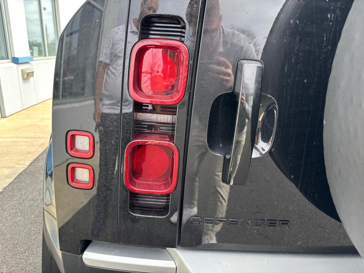 Land Rover Defender 110 S AWD 2023