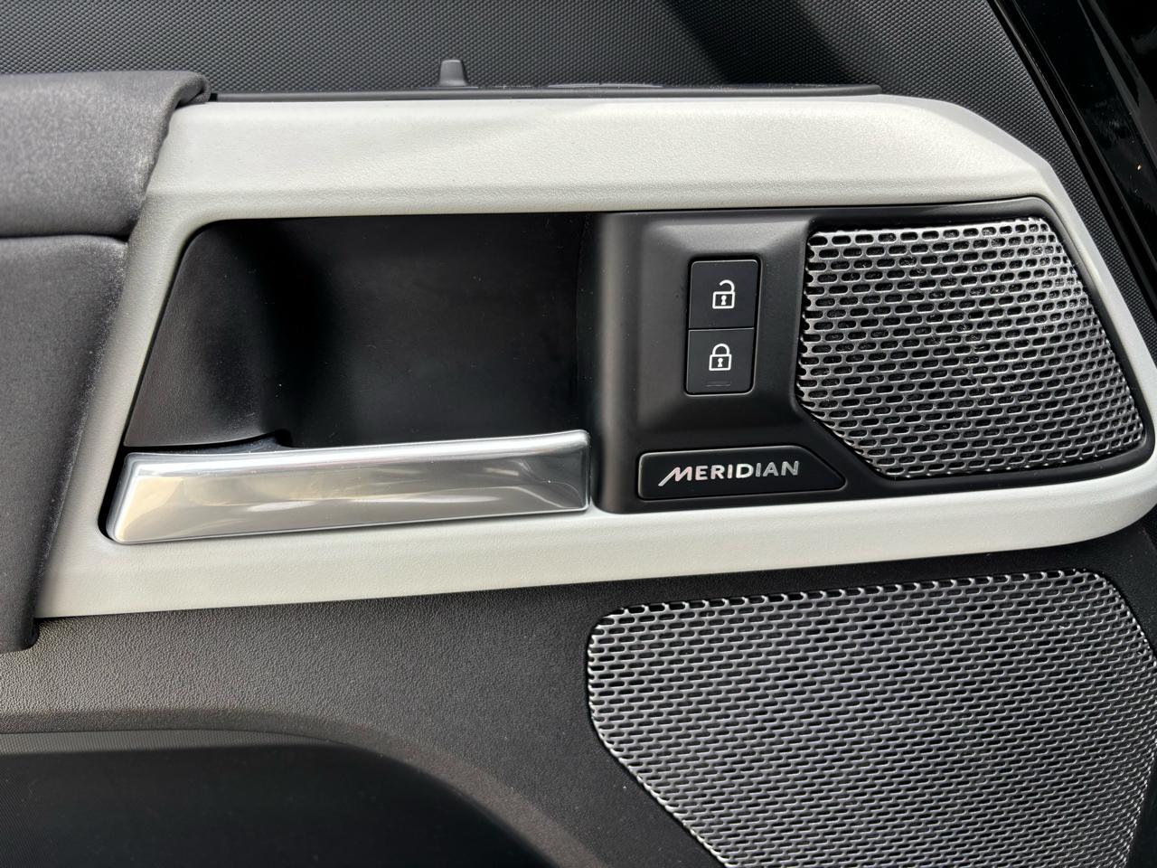 Land Rover Defender 110 S AWD 2023