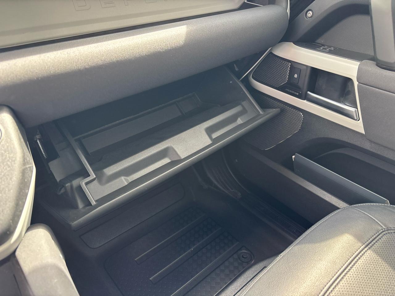 Land Rover Defender 110 S AWD 2023