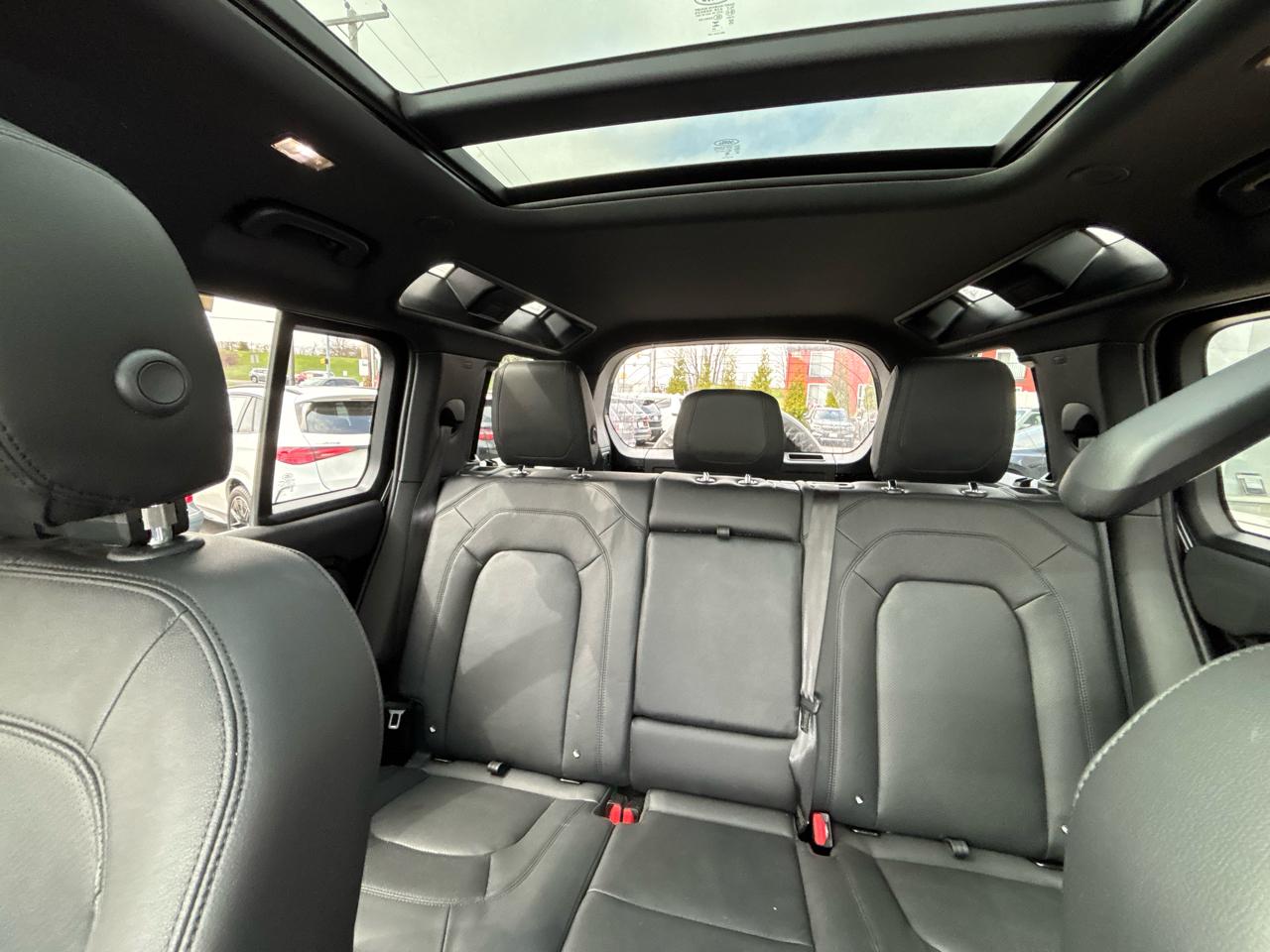 Land Rover Defender 110 S AWD 2023