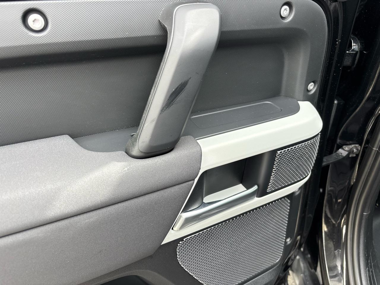 Land Rover Defender 110 S AWD 2023