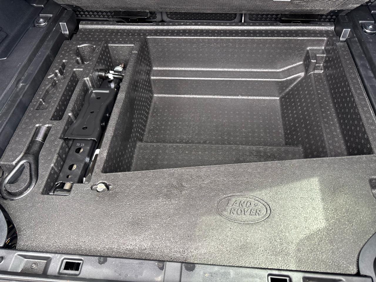 Land Rover Defender 110 S AWD 2023