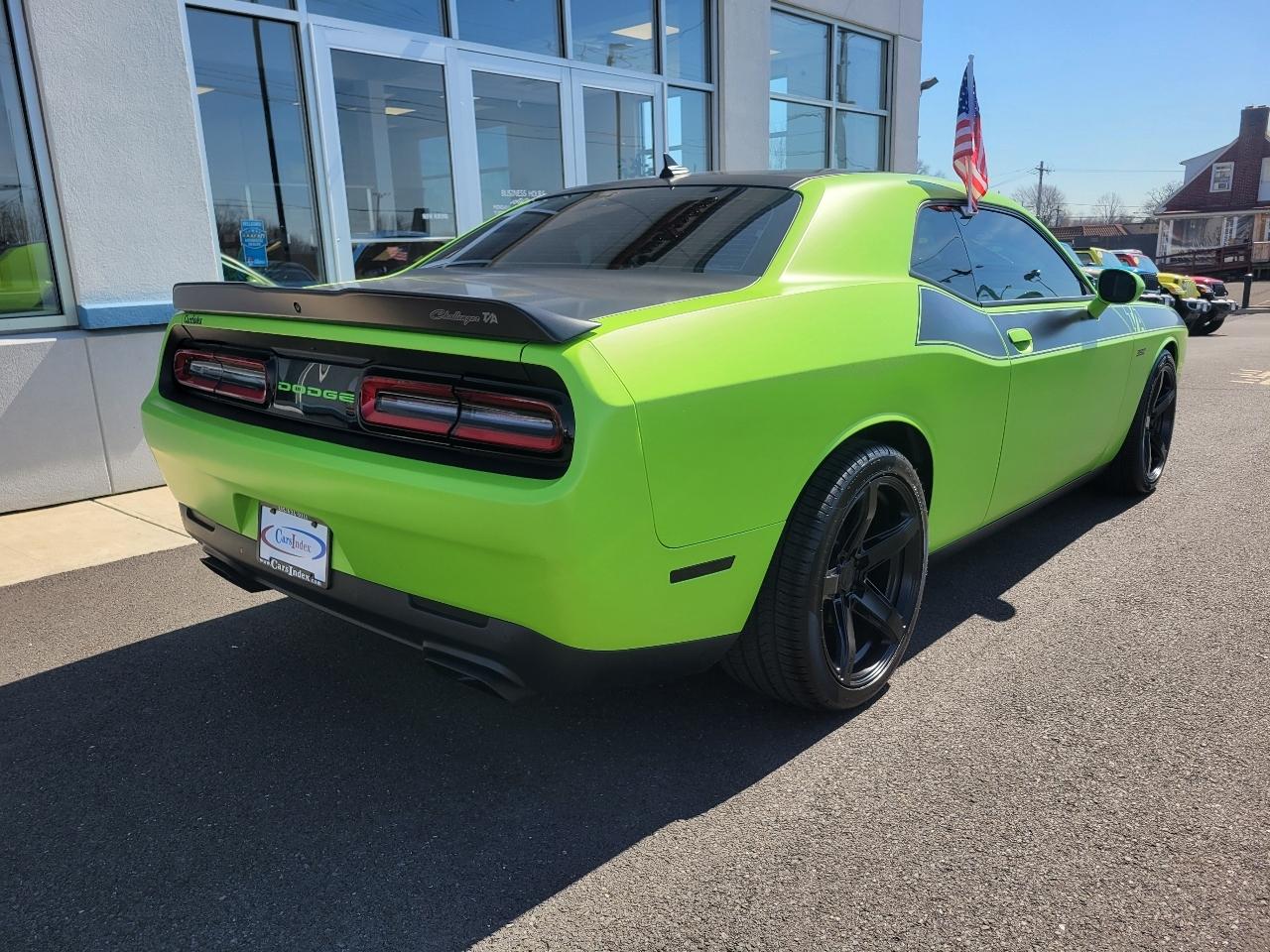 Dodge Challenger  2023