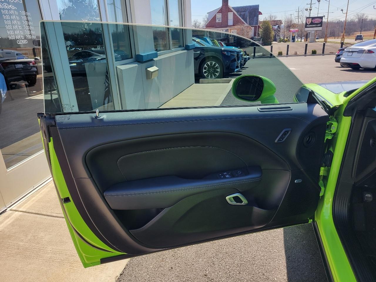 Dodge Challenger  2023