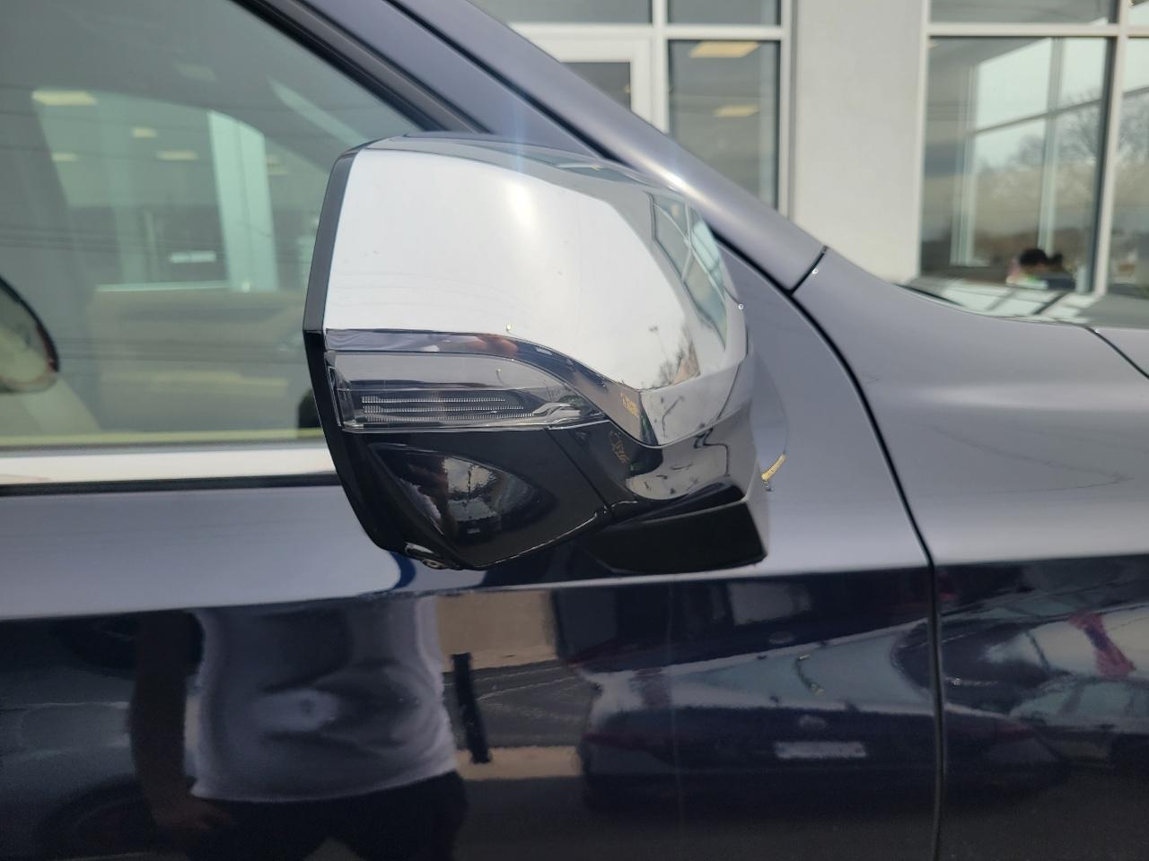 Chevrolet Tahoe 4WD 4dr Premier 2021