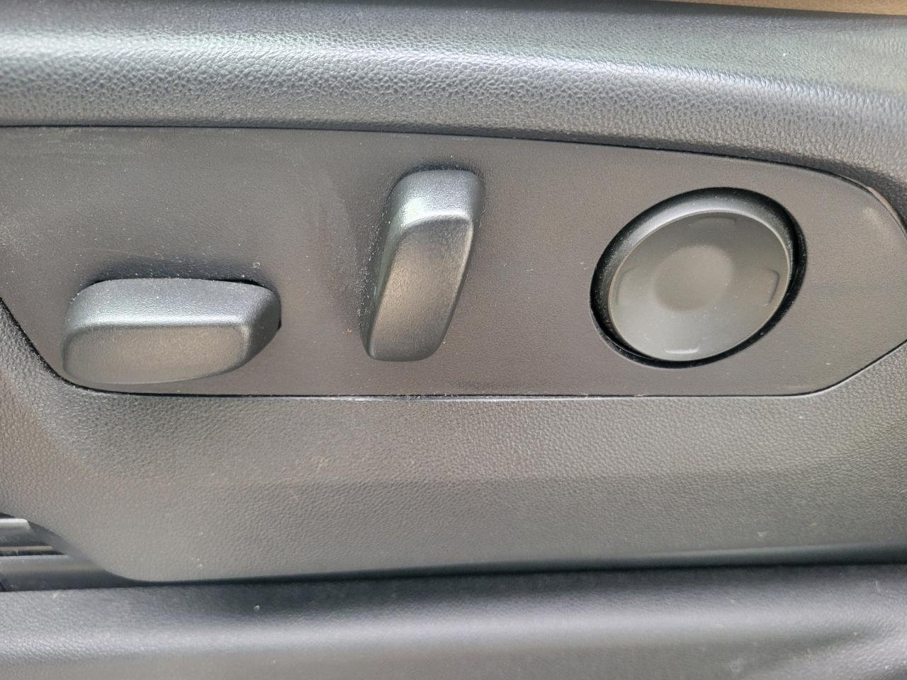 Chevrolet Tahoe 4WD 4dr Premier 2021