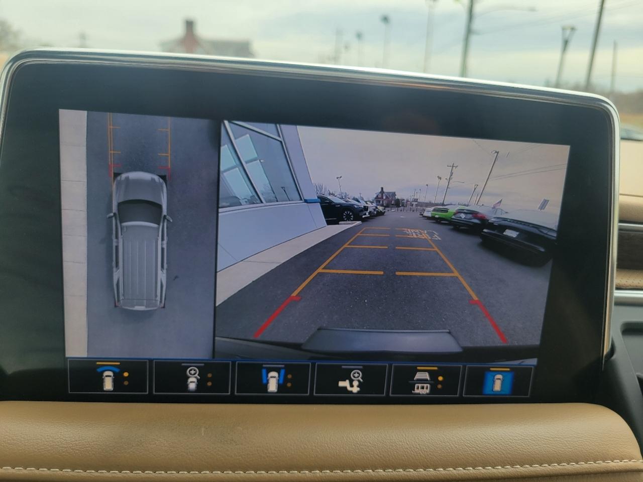 Chevrolet Tahoe 4WD 4dr Premier 2021