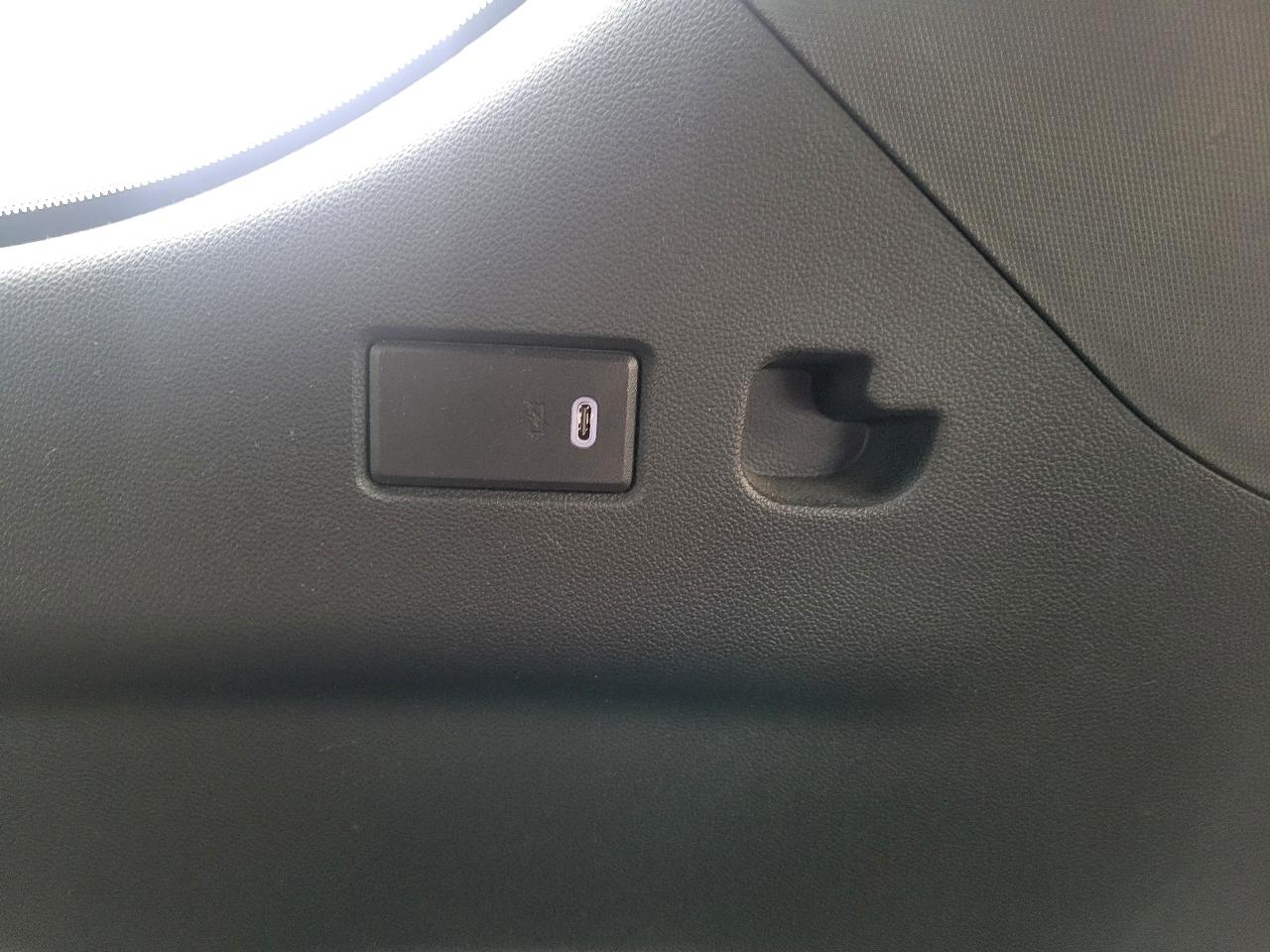 Chevrolet Tahoe 4WD 4dr Premier 2021