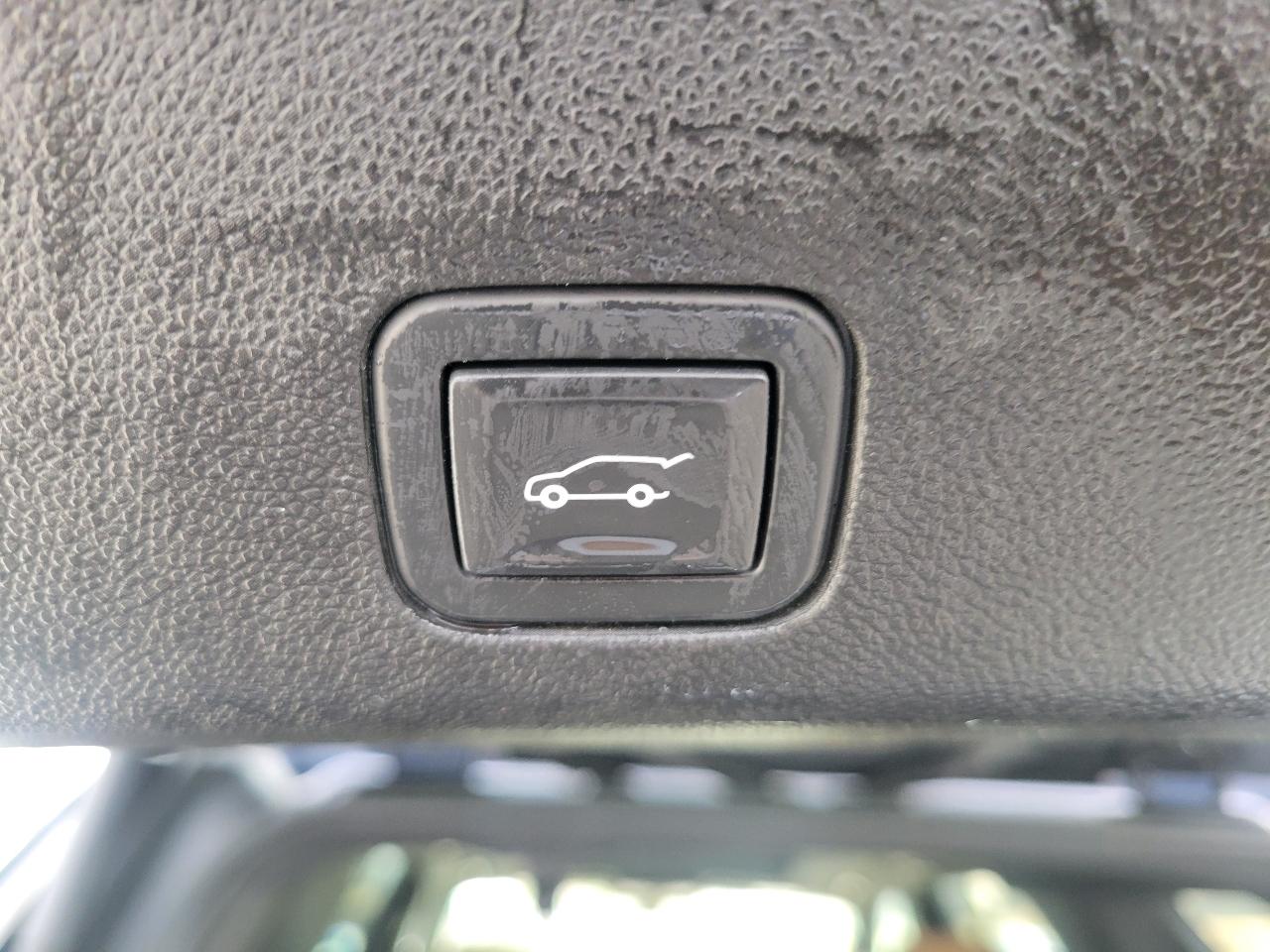 Chevrolet Tahoe 4WD 4dr Premier 2021