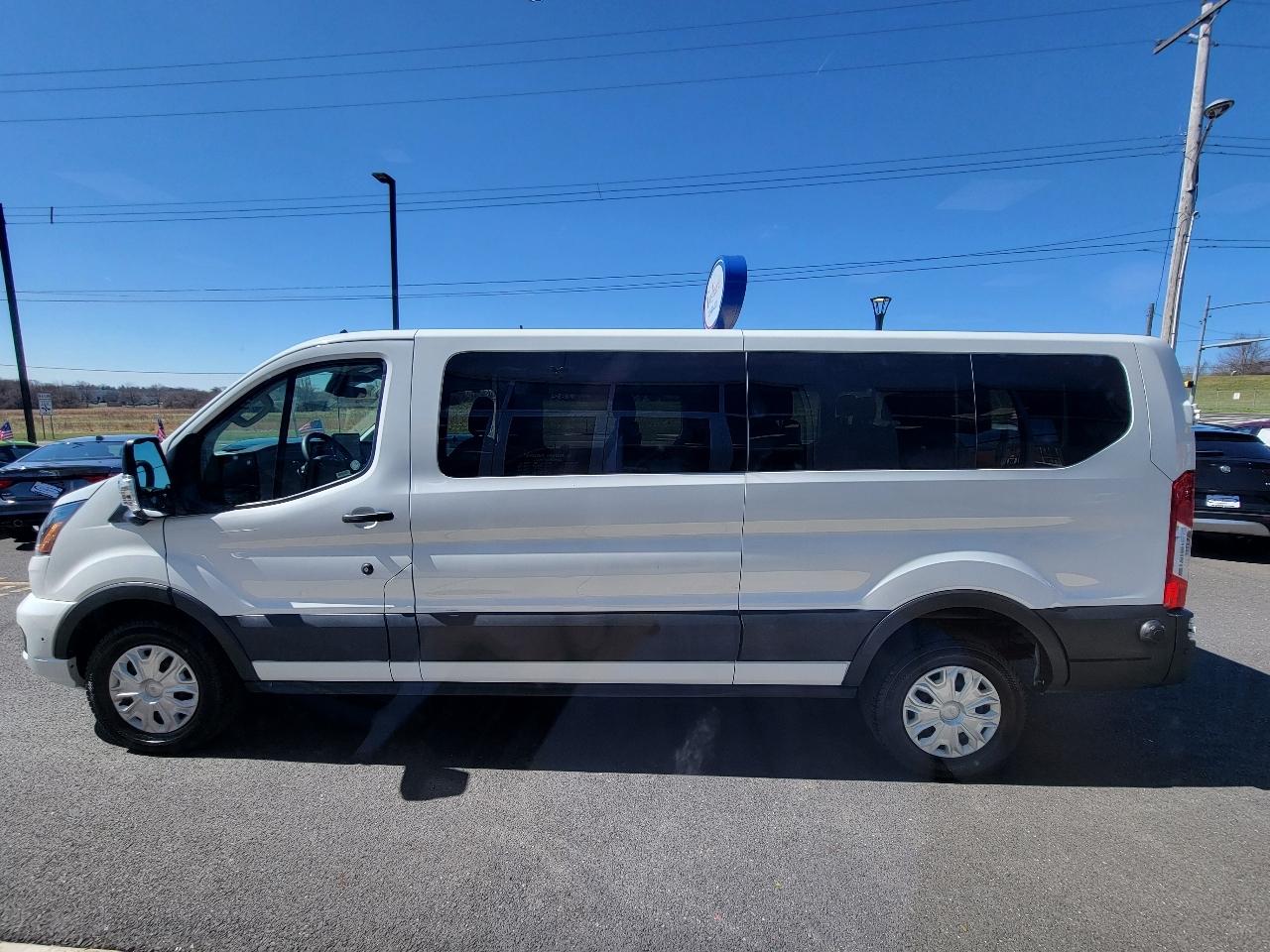 Ford Transit Passenger Wagon T-350 148" Low Roof XLT RWD 2024