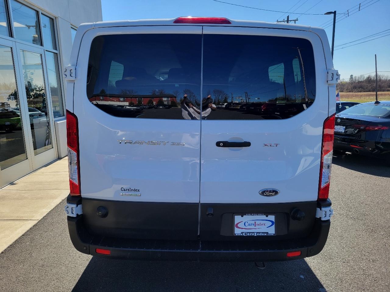 Ford Transit Passenger Wagon T-350 148" Low Roof XLT RWD 2024