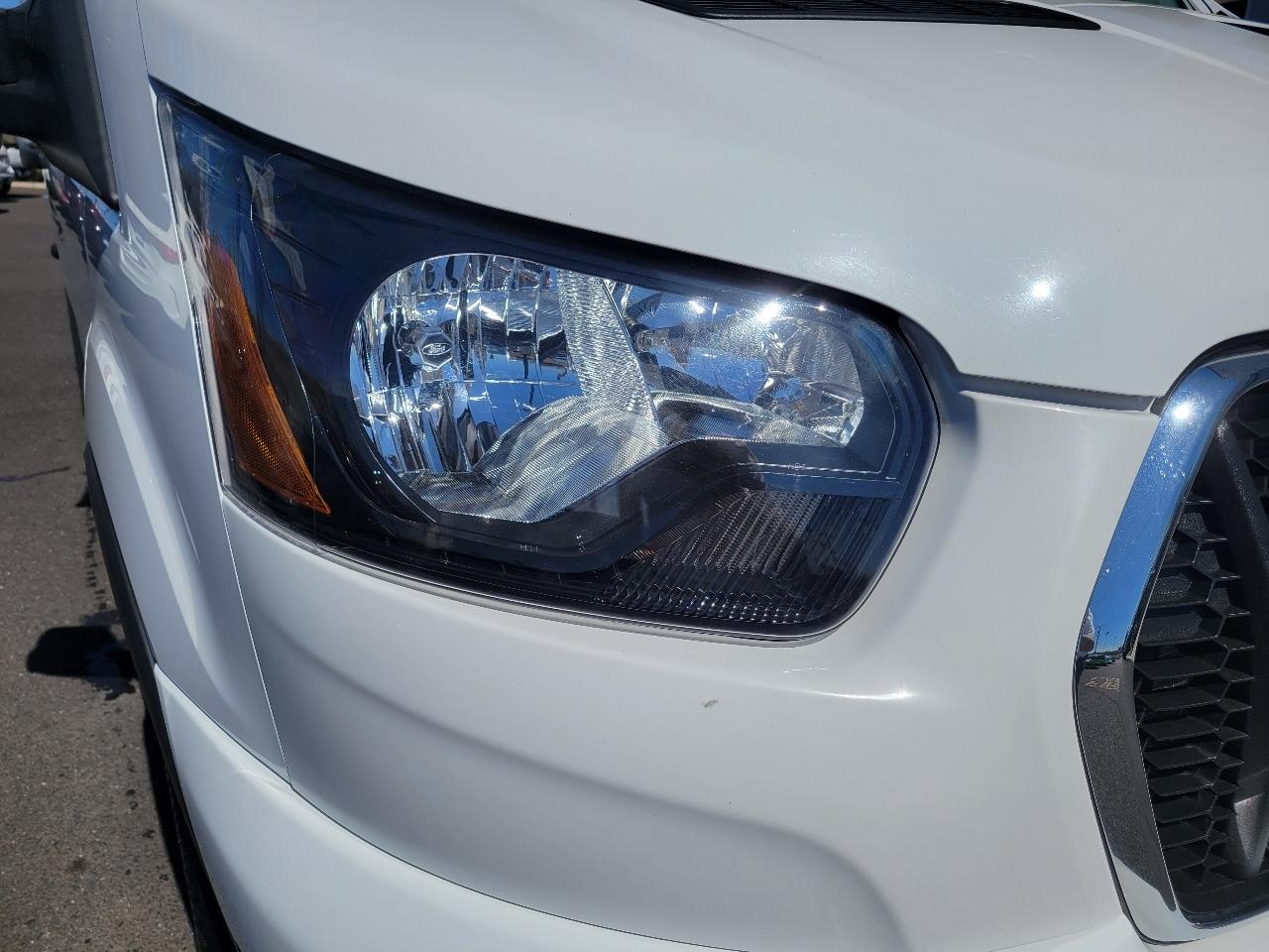 Ford Transit Passenger Wagon T-350 148" Low Roof XLT RWD 2024