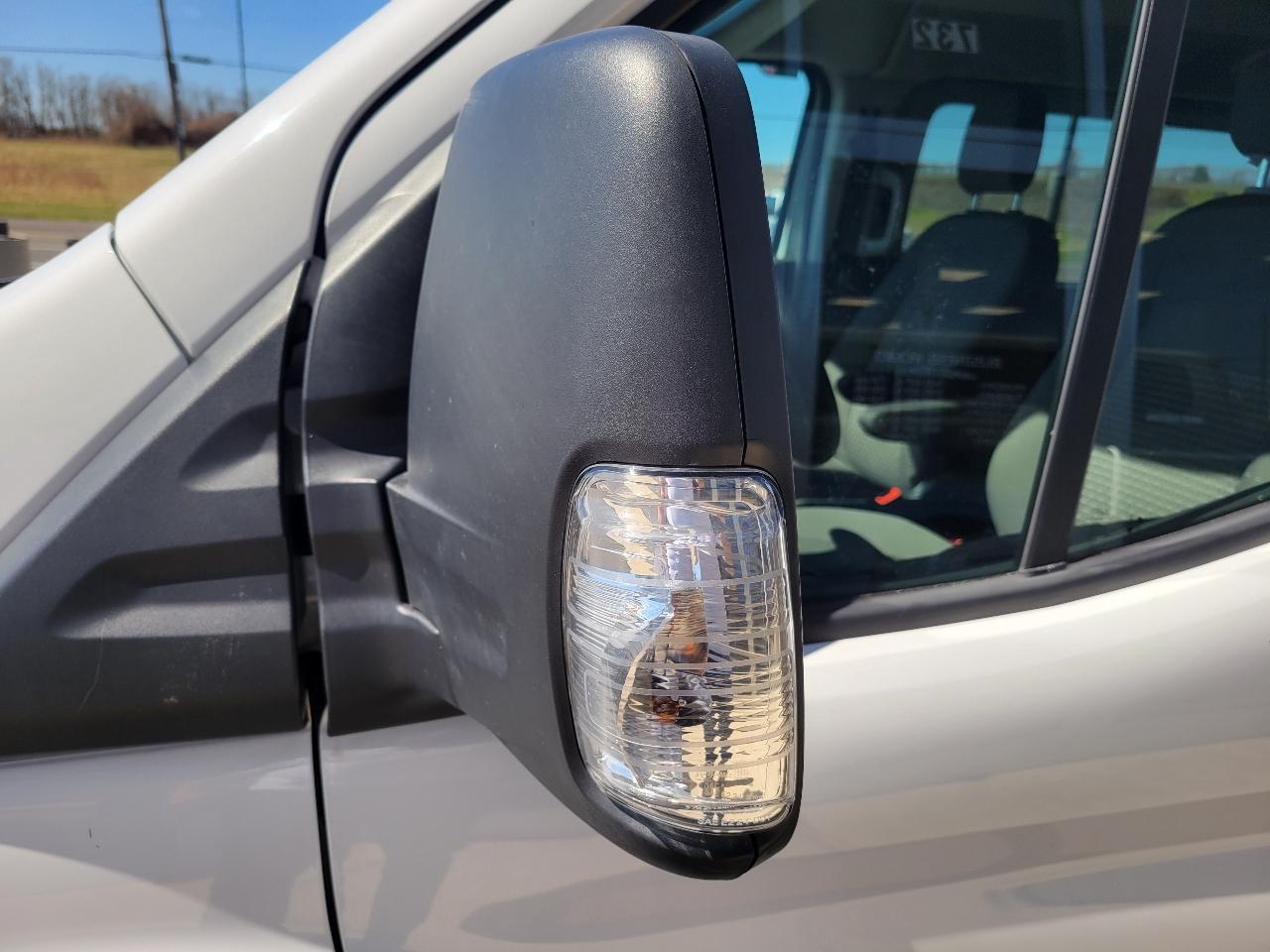 Ford Transit Passenger Wagon T-350 148" Low Roof XLT RWD 2024