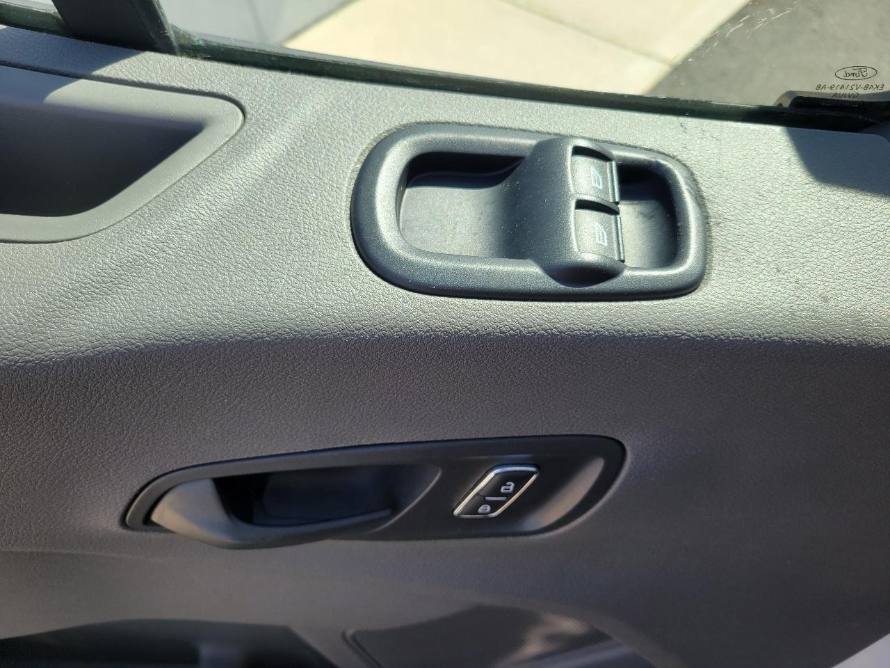 Ford Transit Passenger Wagon T-350 148" Low Roof XLT RWD 2024