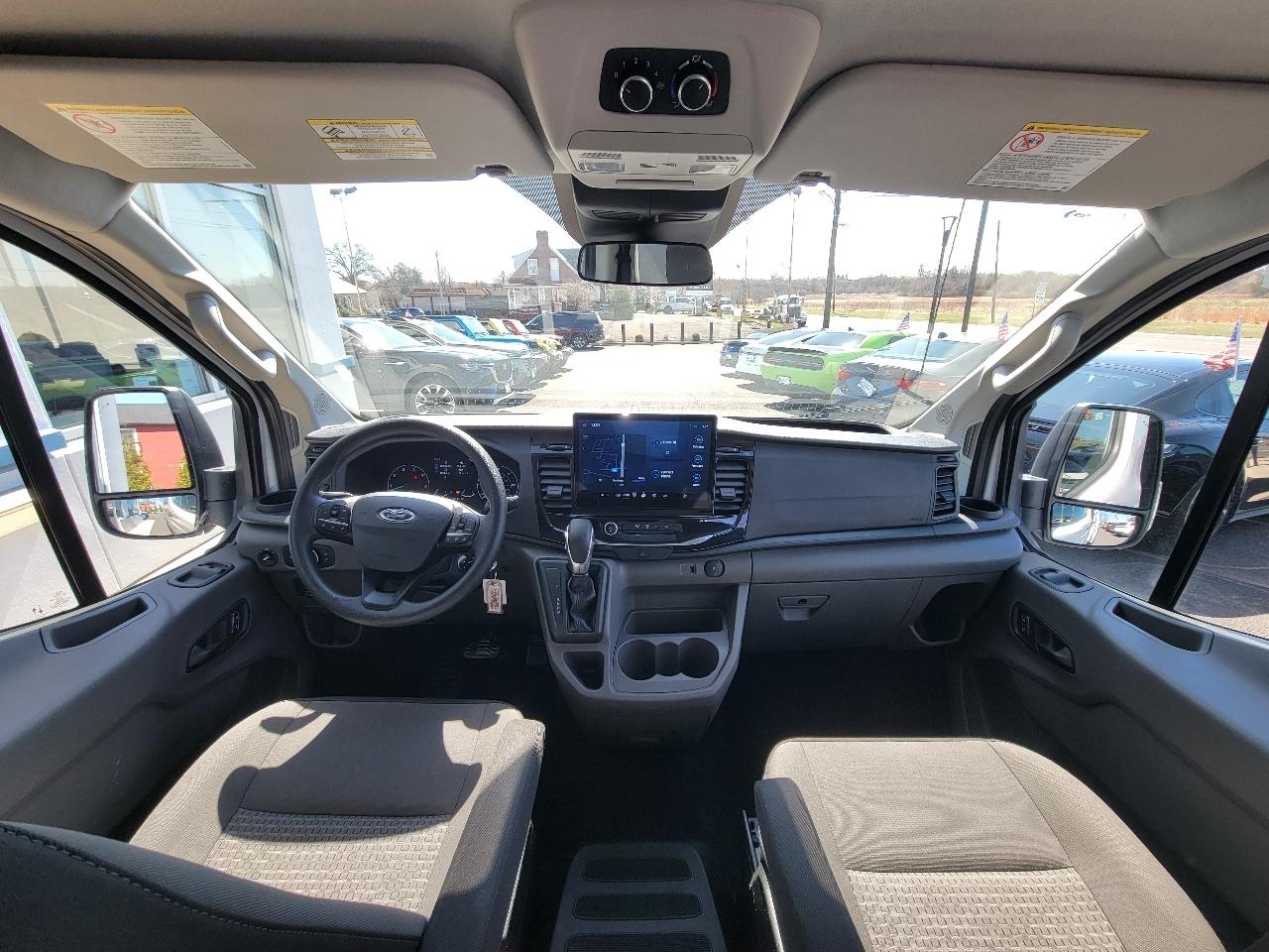 Ford Transit Passenger Wagon T-350 148" Low Roof XLT RWD 2024