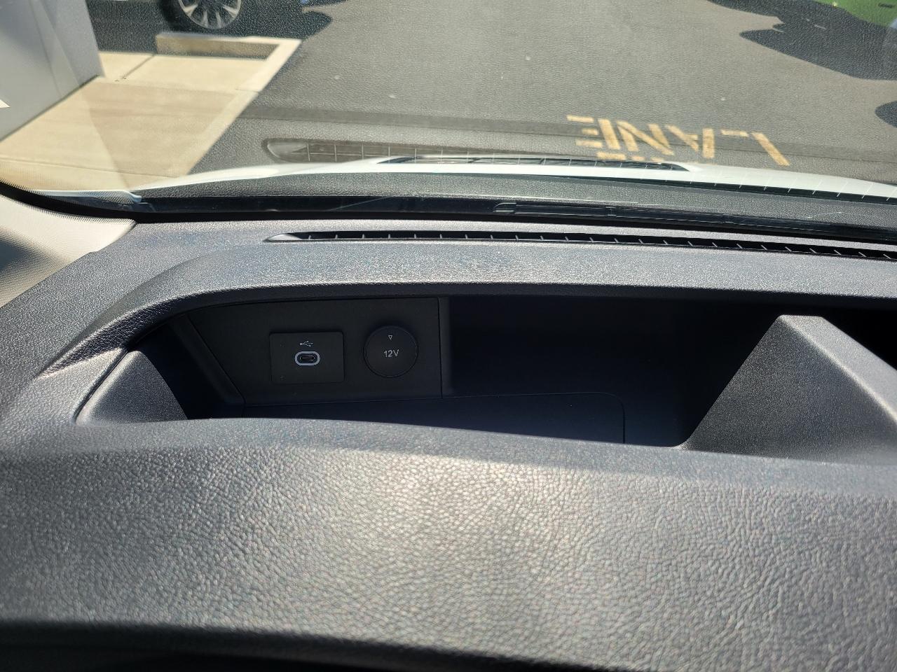 Ford Transit Passenger Wagon T-350 148" Low Roof XLT RWD 2024