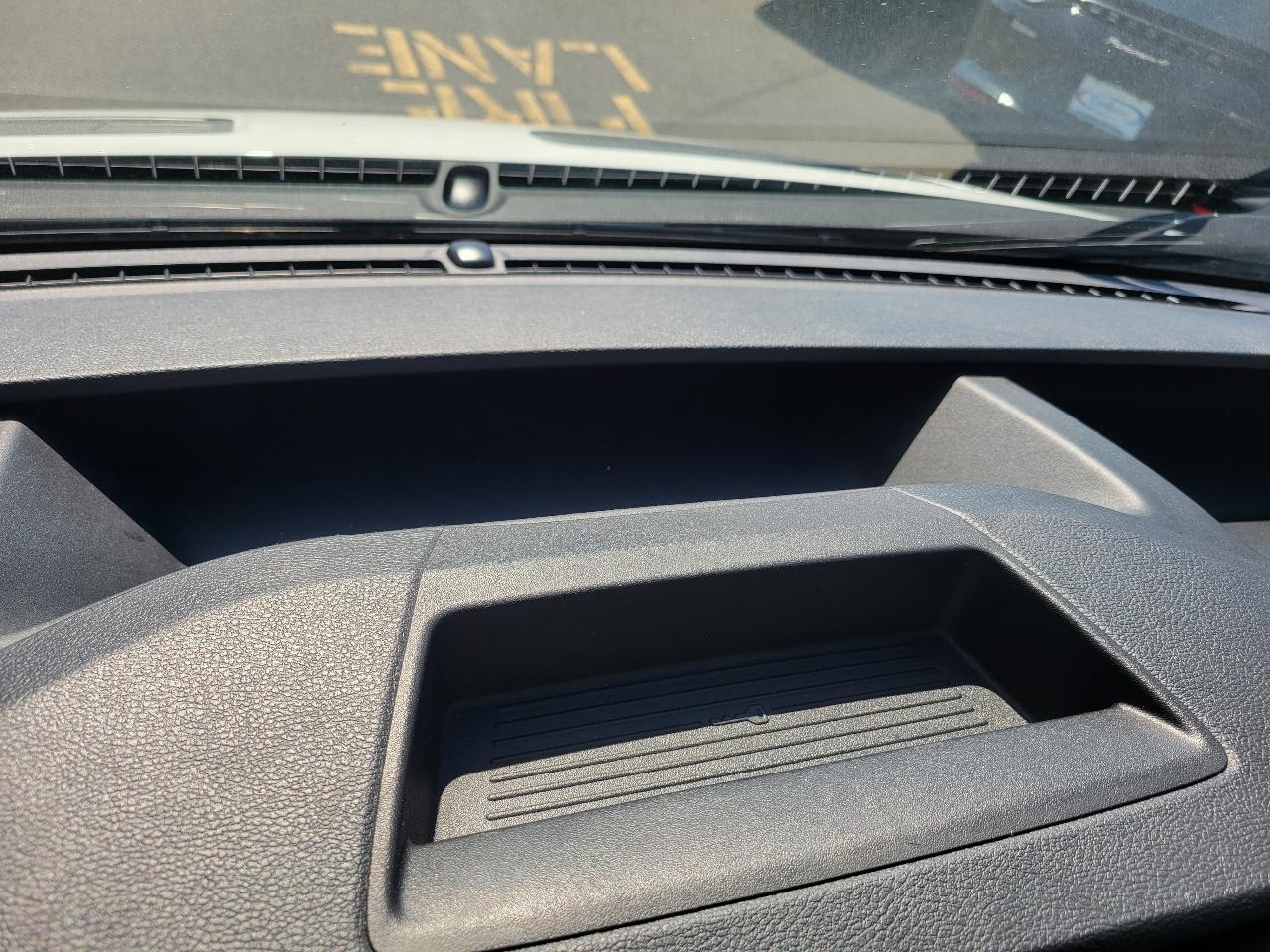 Ford Transit Passenger Wagon T-350 148" Low Roof XLT RWD 2024