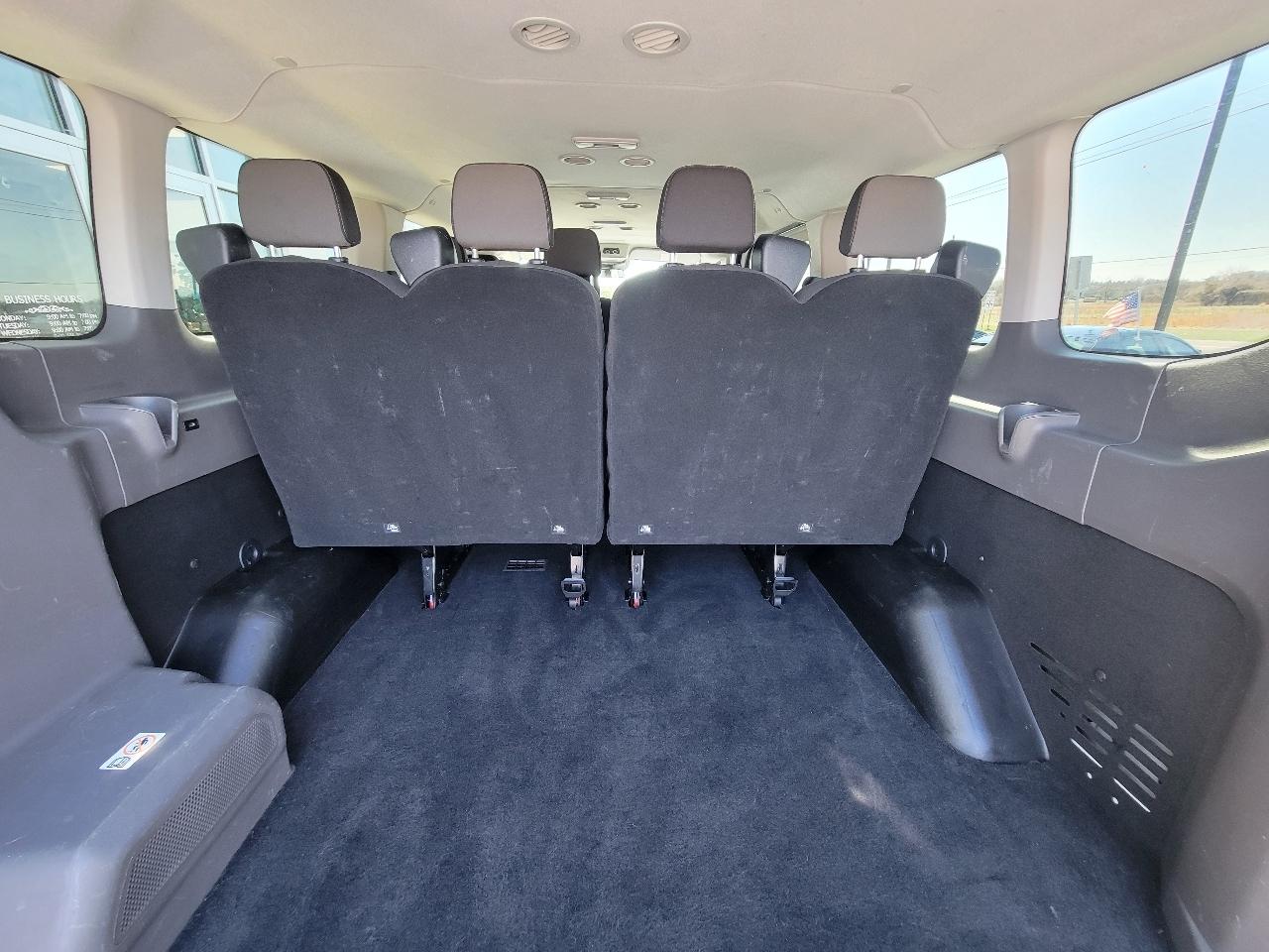 Ford Transit Passenger Wagon T-350 148" Low Roof XLT RWD 2024