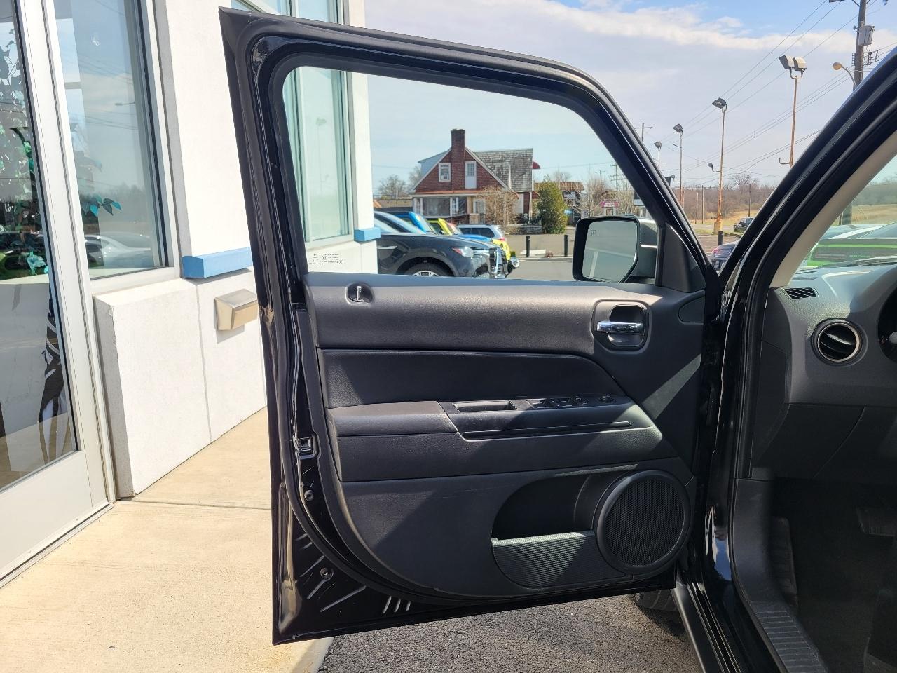 Jeep Patriot 75th Anniversary Edition FWD *Ltd Avail* 2017