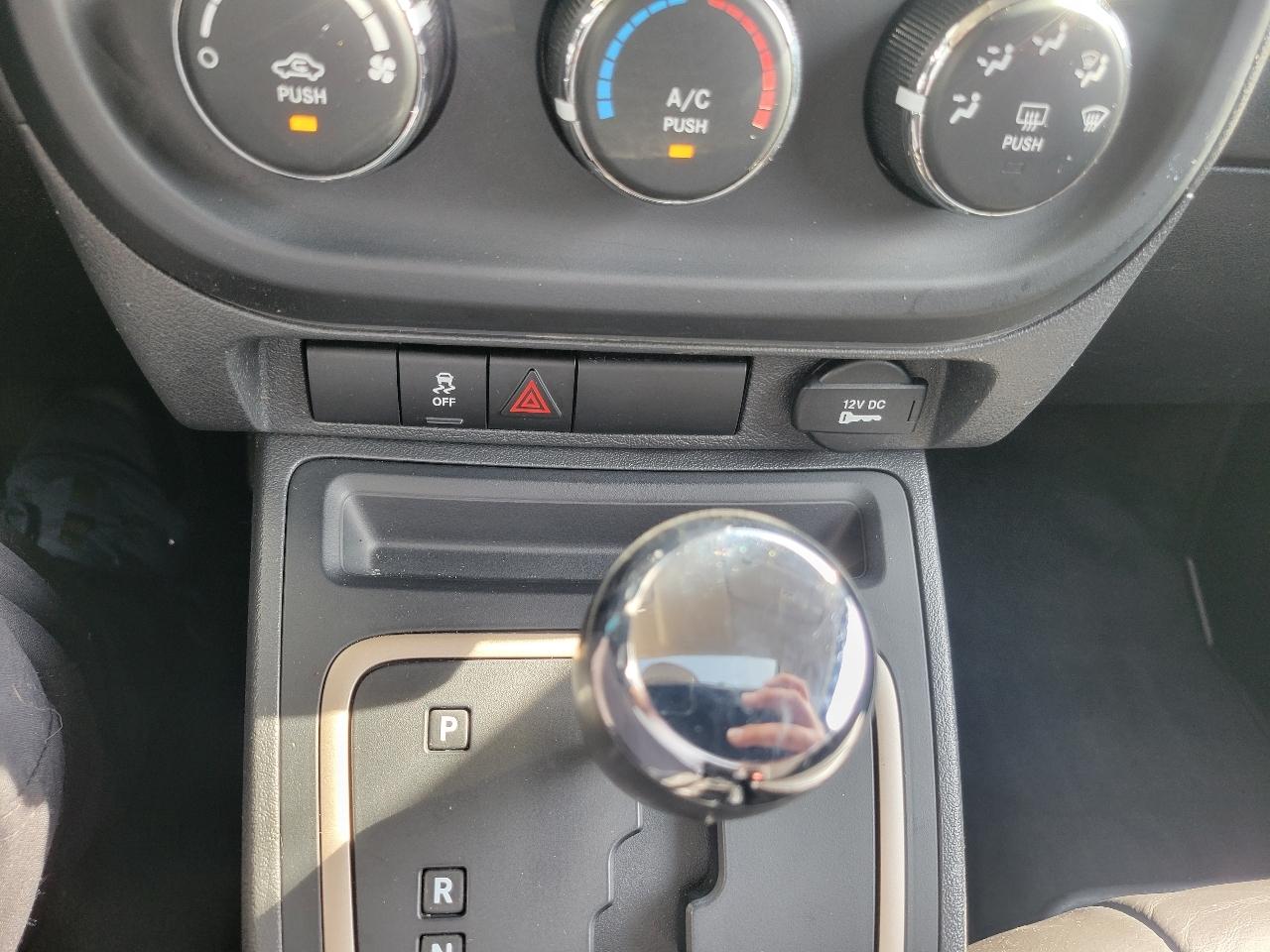 Jeep Patriot 75th Anniversary Edition FWD *Ltd Avail* 2017