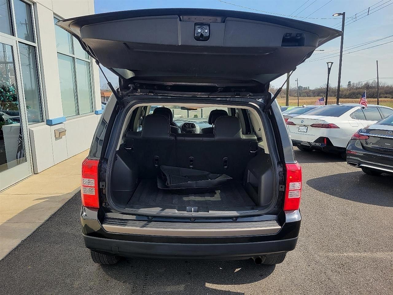 Jeep Patriot 75th Anniversary Edition FWD *Ltd Avail* 2017